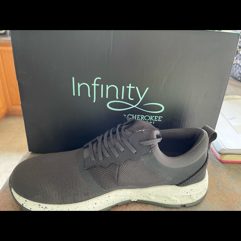 Infinity by Cherokee sneakers
